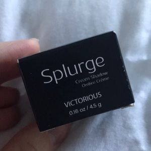 Younique Victorious Splurge, New